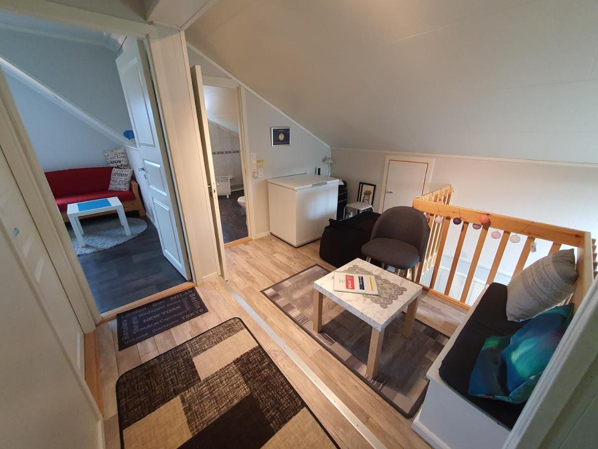 1 Room In The Yellow House, Close To Airport & Lofoten Evenskjer Exterior photo